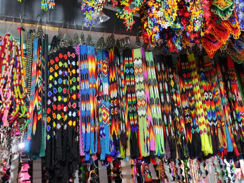 Lote De 12 Lanyards Porta Gafete De Mostacillas De Colores Artesanales