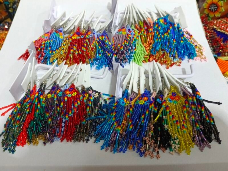Pack 12 Pares Aretes Flecos De Moda Aretes De Cuentas Huichol