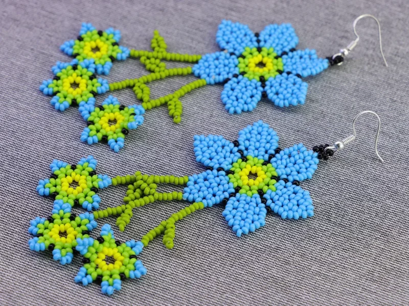 Aretes De Chaquira Colgante De Florecitas De Moda