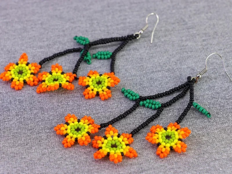 Aretes De Florecitas Colgante Aretes De Chaquira Floral De Mada