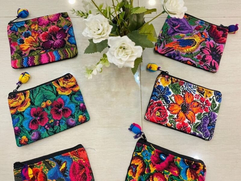 Set De 8 Monederos Punto De Cruz Artesanal