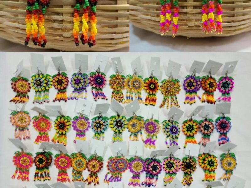 Set De 6 Pares De Aretes De Flor Nudo Chaquira Artesanal