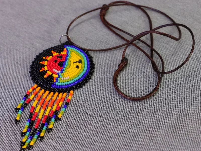 Collar Dije De Sol Y Luna Chaquira Collar De Cuentas Huichol