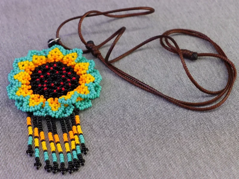 Collar Dije Girasol Chaquira Collar De Cuentas Huichol