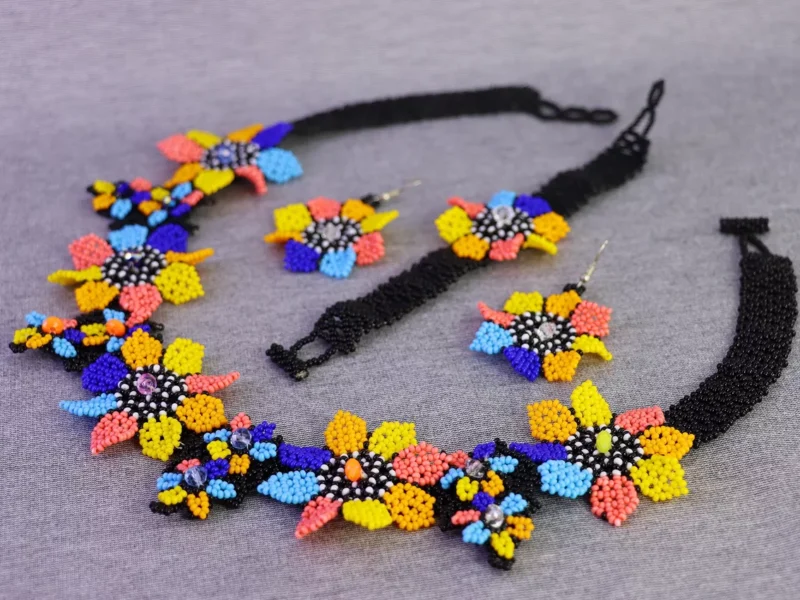 Set Collar Gagantilla Florecitas Collar De Cuentas Huichol