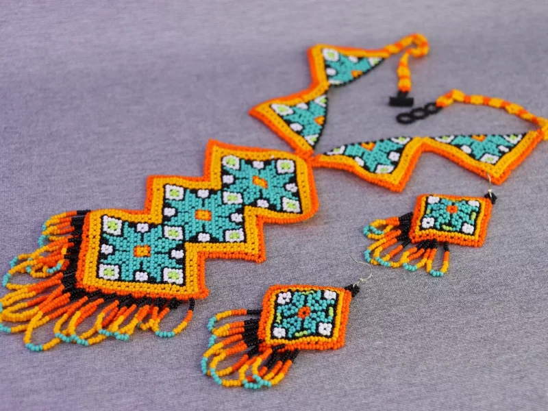 Set Collar Largo De Cuentas Huichol Zigzag De Moda