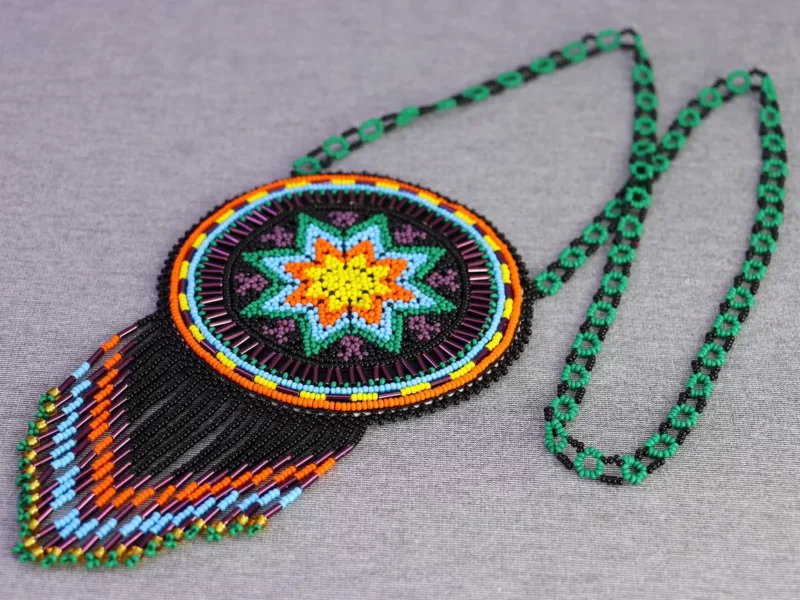 Collar Largo Unisex Medalla De Chaquira Collar De Moda