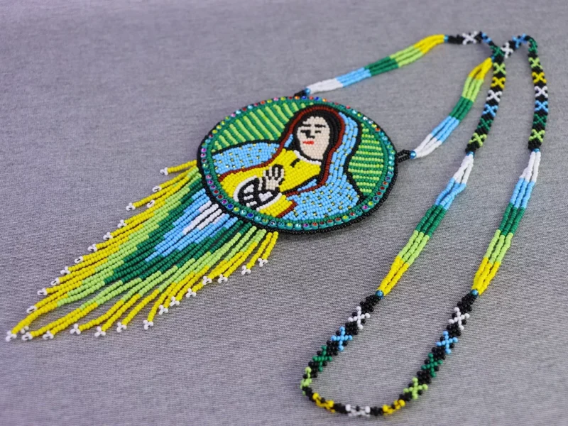 Collar Largo Medalla Virgen De Guadalupe Collar De Chaquira