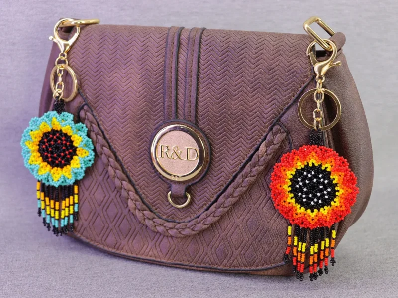 Llaveros De Flor Girasol Chaquira Llaveros De Moda Regalo