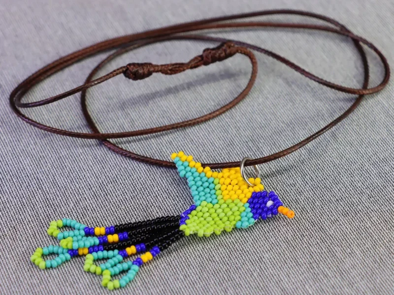 Collar Dije De Pajaro Artesanal De Chaquira Collar De Moda