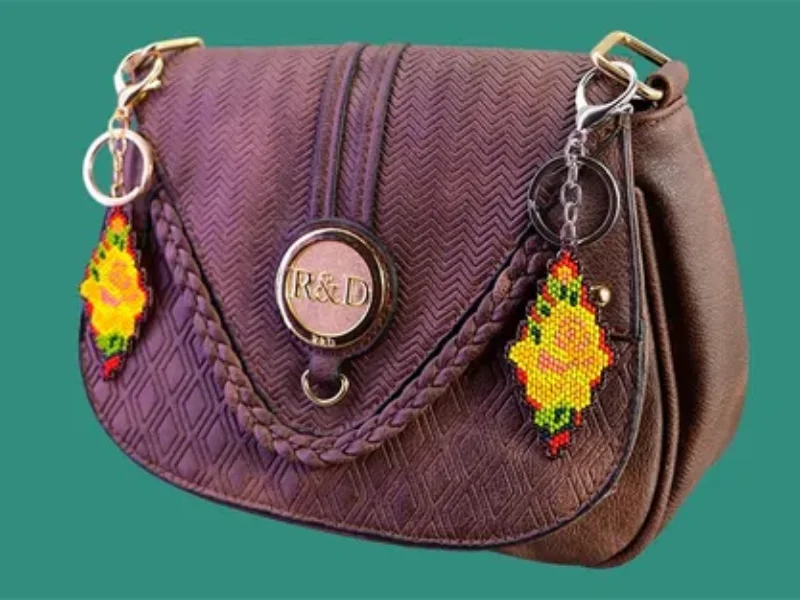 Elegante Llaveros De Flor De Chaquira Adorno Perfecto Para Tu Bolso Mochila