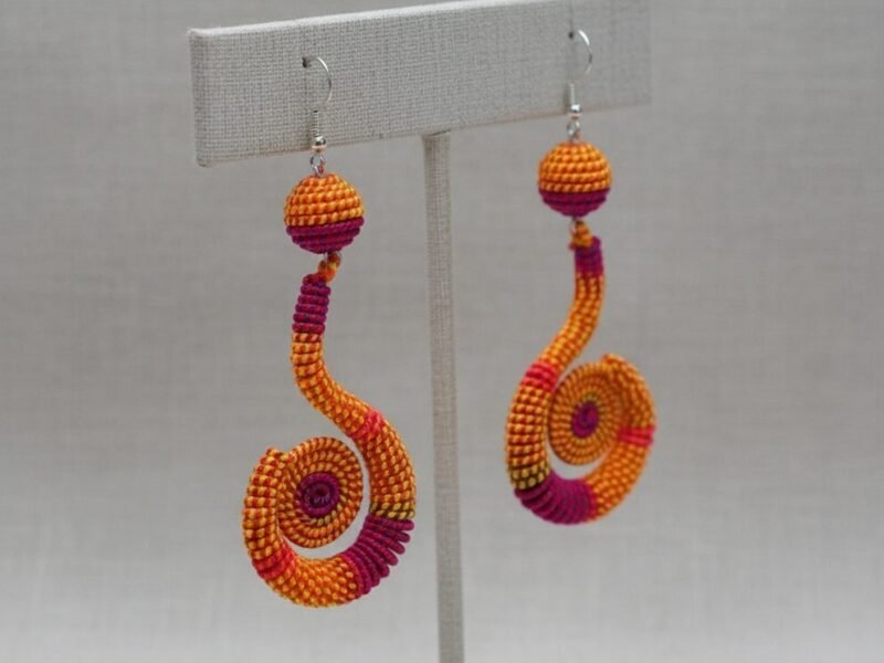 Aretes Bordadas Colgante Artesanal De Moda Para Mujer