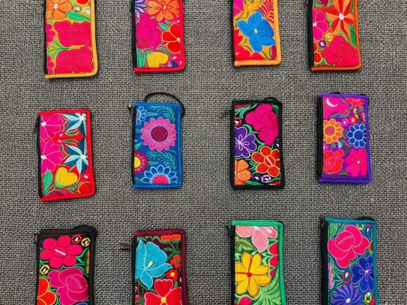 Bolsa Porta Gafas Con Bordada De Flores