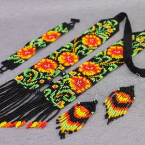 Set de Collar Largo de Chaquira Artesanal Diseño Floral Hecho a Mano