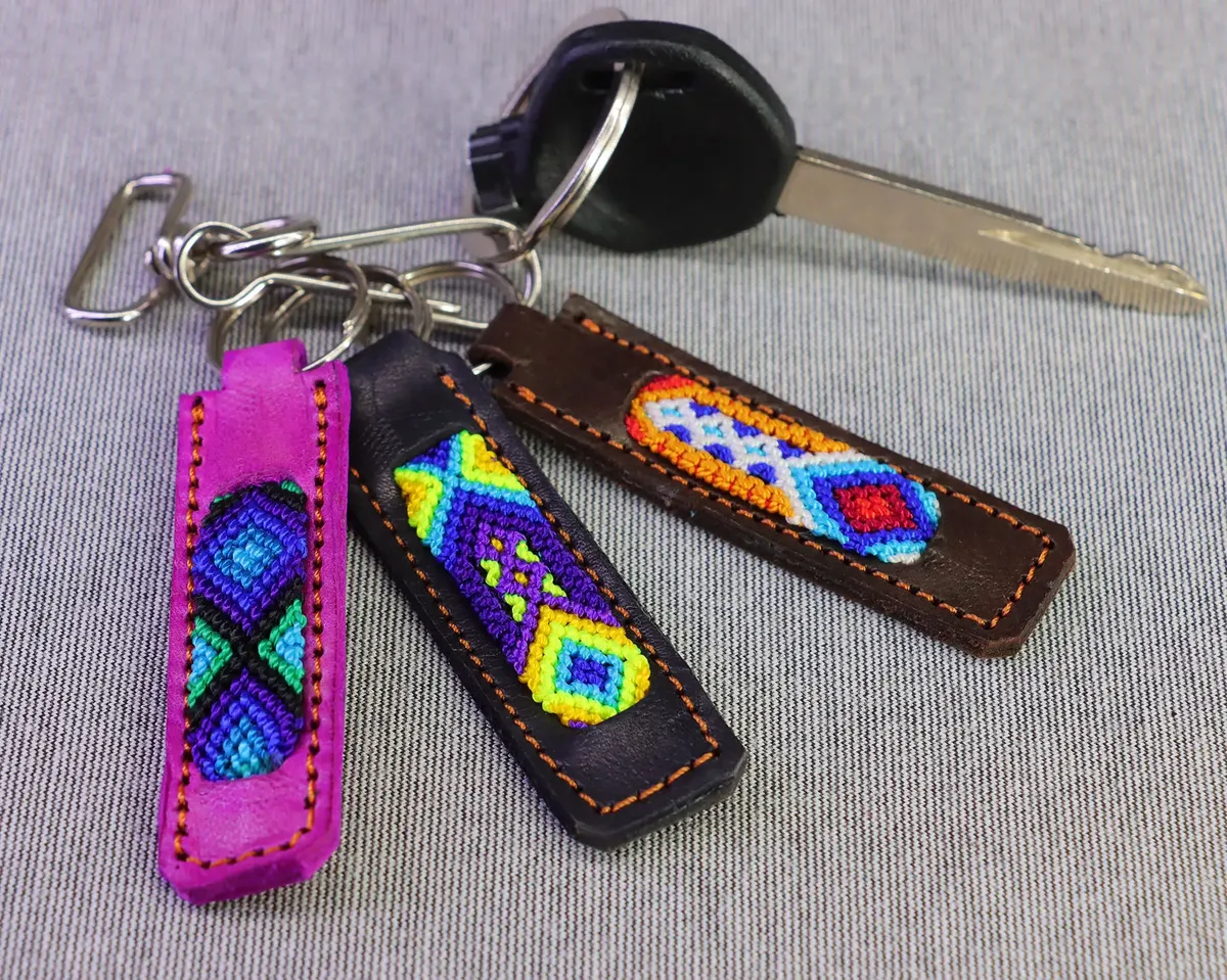 Llaveros Artesanales Mexicano De Piel Tejido Multicolor - Image 3