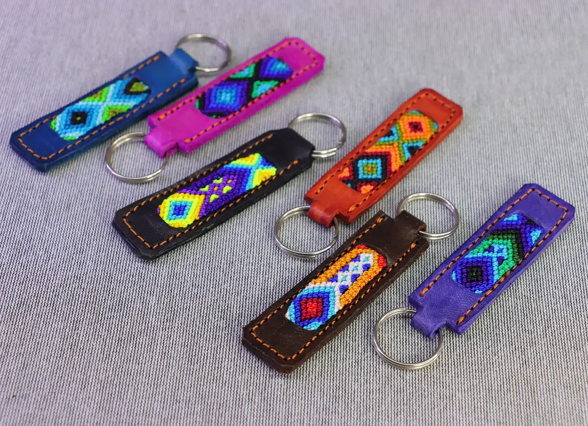 Llaveros Artesanales Mexicano De Piel Tejido Multicolor - Image 5